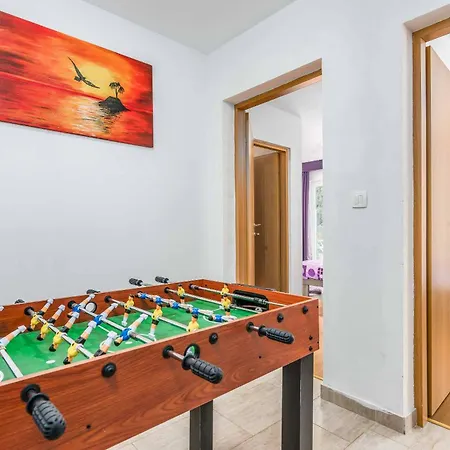 Villa Twilight Orange Šumber