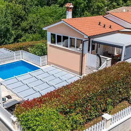 Twilight Orange Villa Sumber