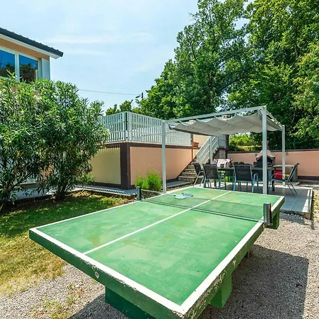 Twilight Orange Villa Sumber